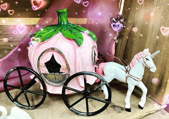 Fairy Tale Carriage with Uncicorn